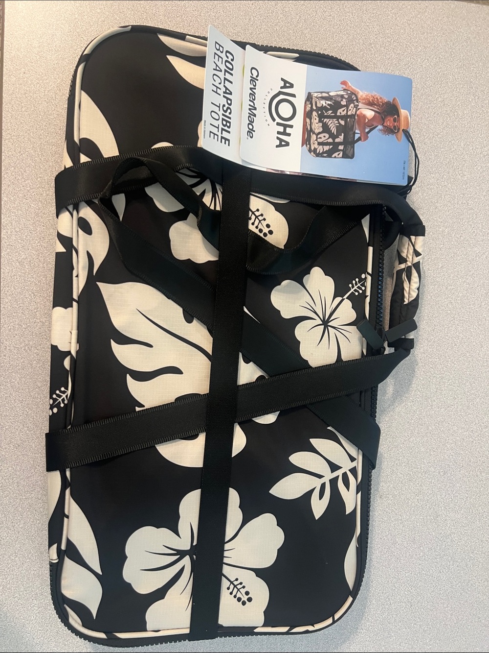 ALOHA Collection Black & White Collapsible Beach Tote